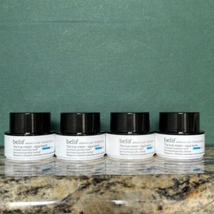 New Belif the true cream aqua bomb minis